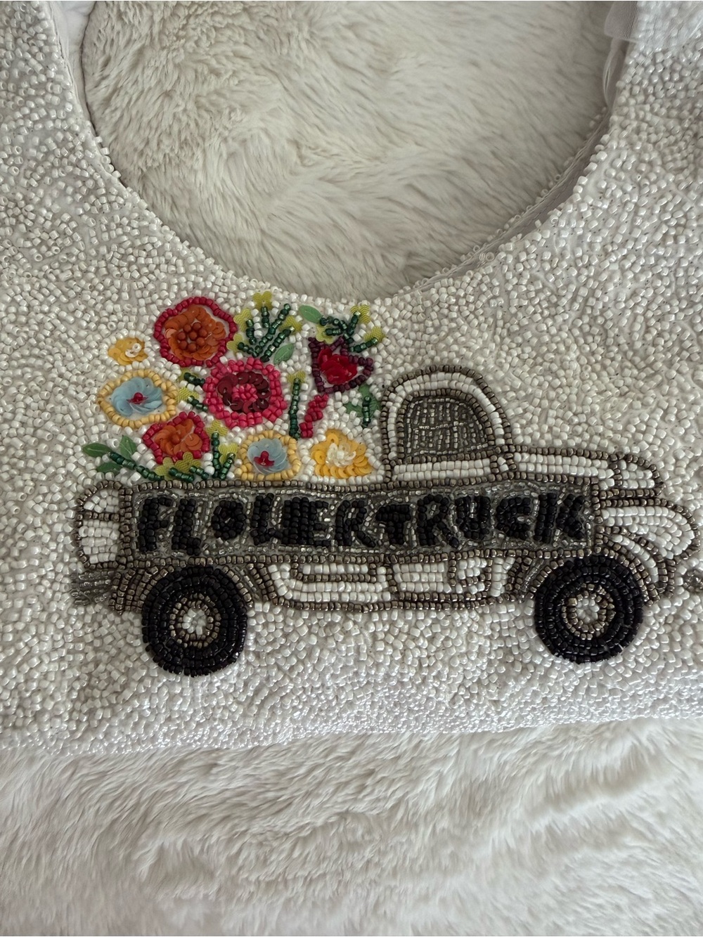 NWT White Beaded Shoulder Bag with Floral Truck Motif Viral Tik Tok - Picture 4 of 9